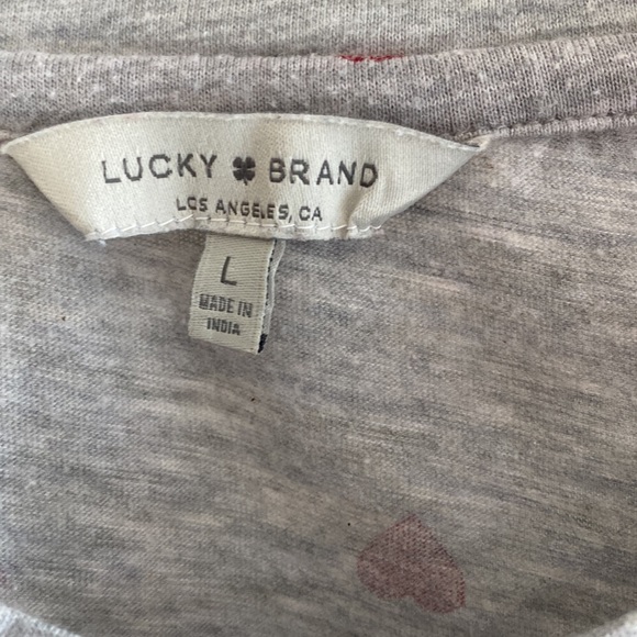 Distressed Lucky Brand Hearts Tee Size Large - Picture 5 of 6